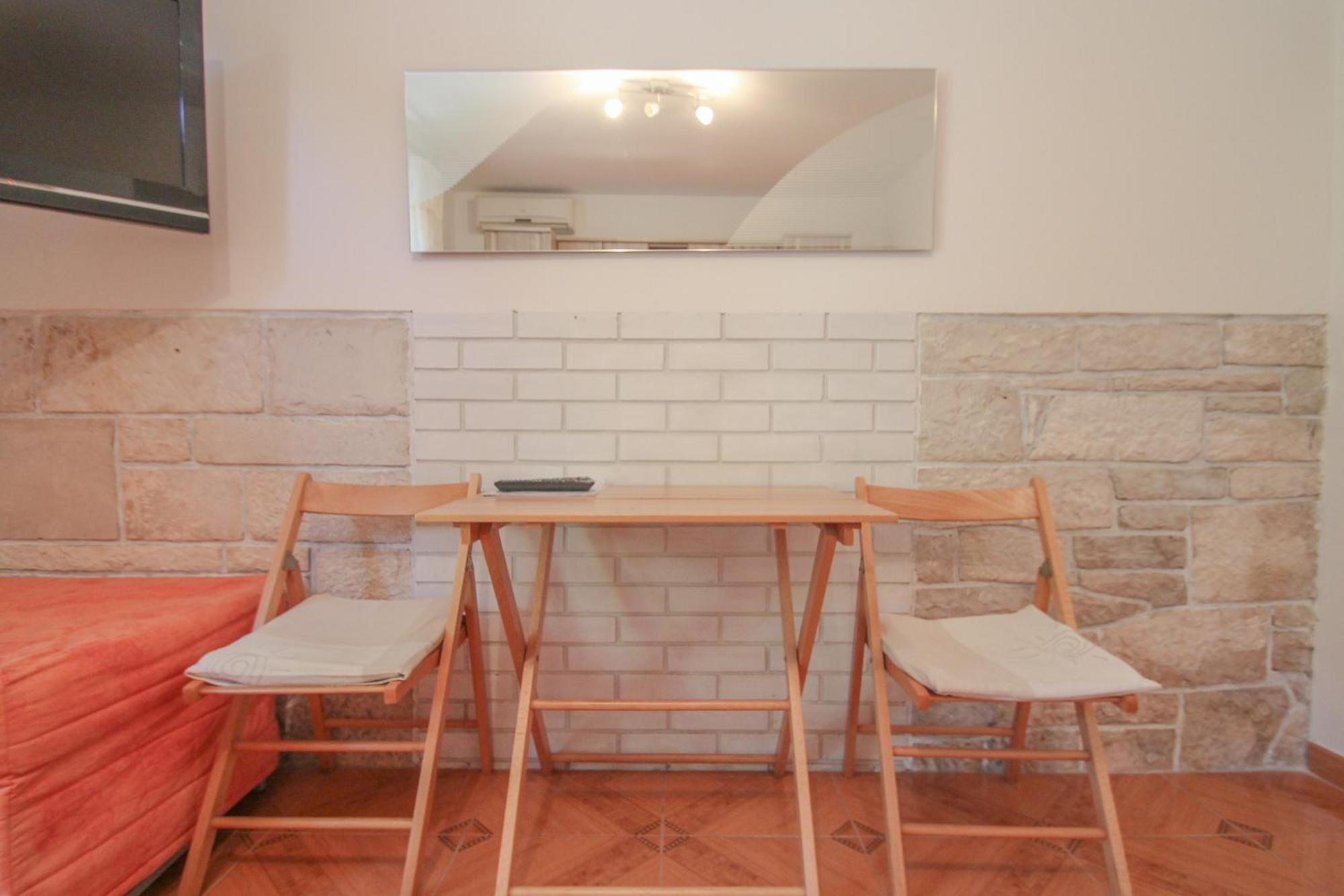 Viviana Damir A2 Apartment Novigrad  Bagian luar foto